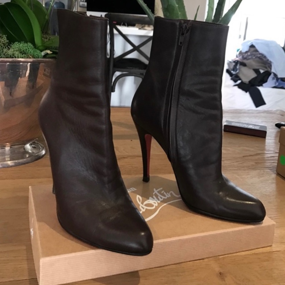 Brown leather louboutins
